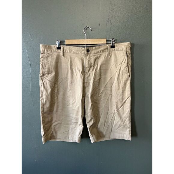 Volcom Mens Khaki Chino Shorts Size 38 - Picture 1 of 3